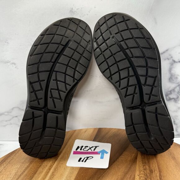 Womens size 10-Oofos OOmg eeZee Low Slip On Recovery Comfort Shoes Cheetah - Picture 6 of 9